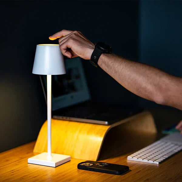Luminária de Mesa Recarregável à prova de Água